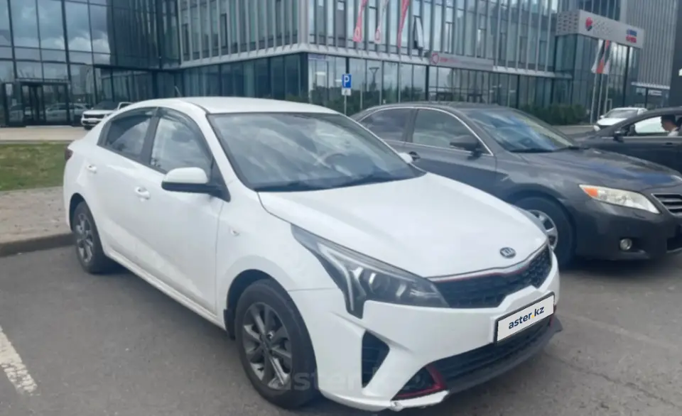 Kia Rio 2021 года за 8 500 000 тг. в Астана фото 3