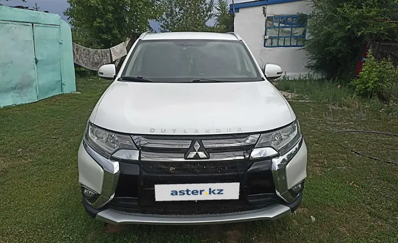 Mitsubishi Outlander 2017 года за 9 200 000 тг. в Костанай