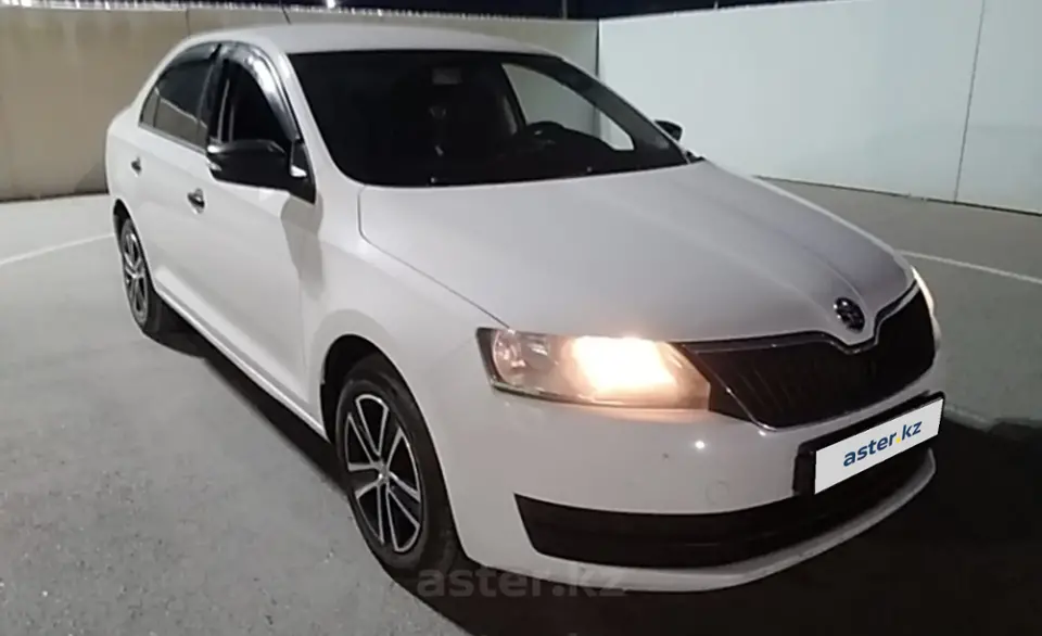 Skoda Rapid 2015 года за 4 000 000 тг. в Шымкент фото 3