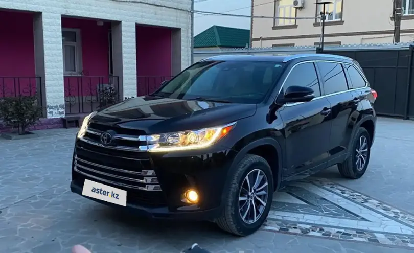 Toyota Highlander 2017 года за 17 000 000 тг. в Алматы