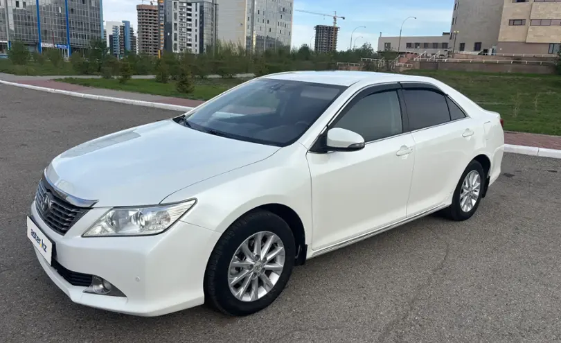 Toyota Camry 2014 года за 9 000 000 тг. в Усть-Каменогорск