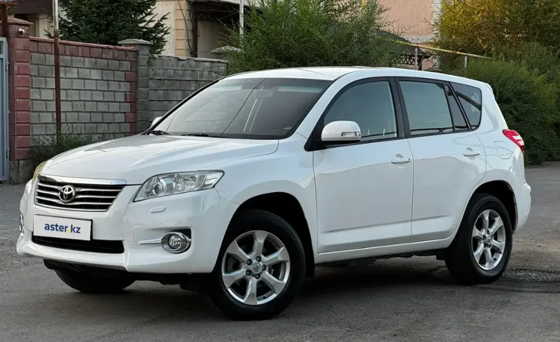 Toyota RAV4 2011 года за 8 000 000 тг. в Талдыкорган