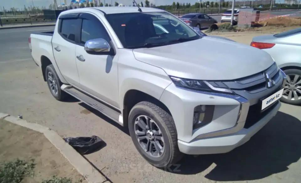Mitsubishi L200 2021 года за 16 000 000 тг. в Астана фото 3