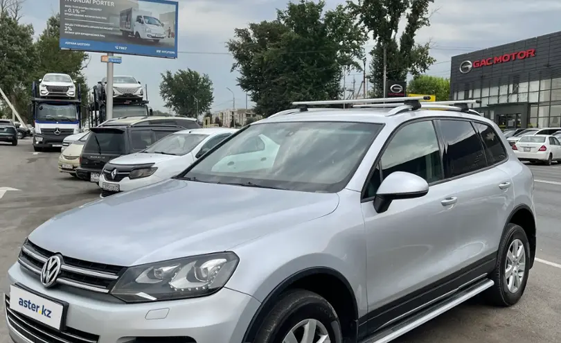 Volkswagen Touareg 2012 года за 11 000 000 тг. в Алматы