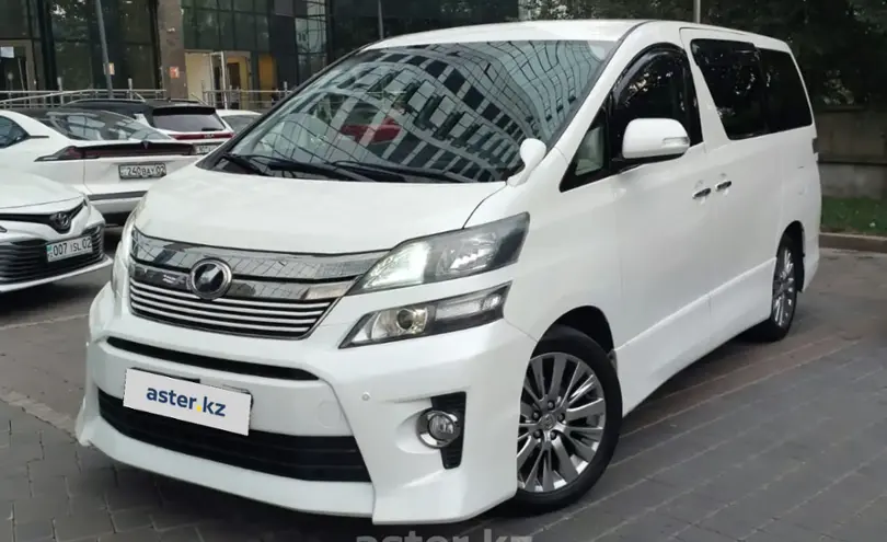 Toyota Vellfire 2013 года за 18 000 000 тг. в Алматы