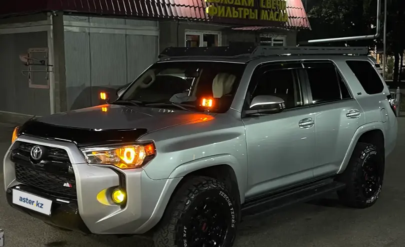 Toyota 4Runner 2019 года за 22 000 000 тг. в Алматы