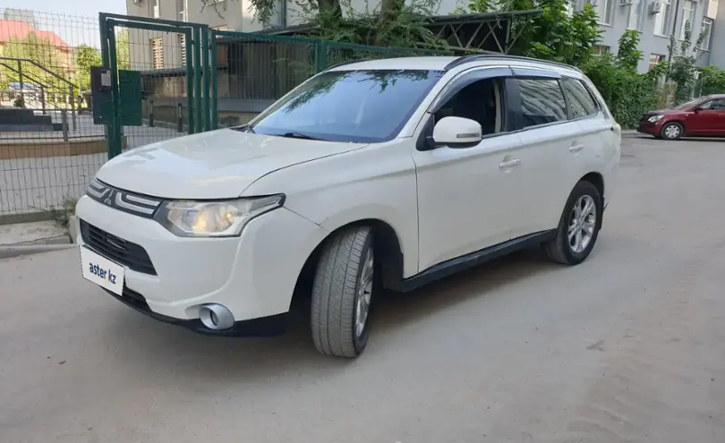 Mitsubishi Outlander 2013 года за 6 500 000 тг. в Алматы