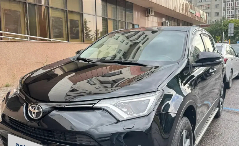 Toyota RAV4 2019 года за 15 000 000 тг. в Астана