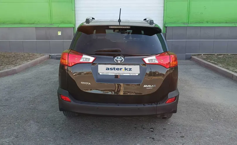 Toyota RAV4 2013 года за 8 800 000 тг. в Алматы фото 4