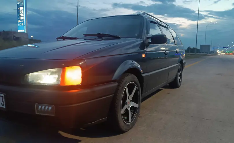 Volkswagen Passat 1993 года за 1 600 000 тг. в Астана
