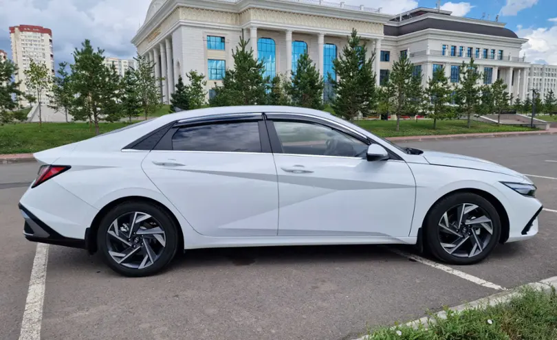 Hyundai Elantra 2024 года за 9 299 000 тг. в Астана фото 4