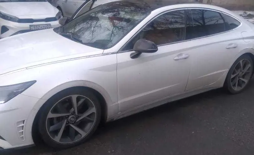Hyundai Sonata 2020 года за 11 000 000 тг. в Алматы