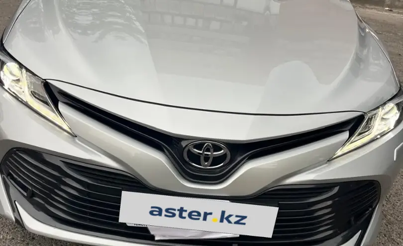 Toyota Camry 2019 года за 14 000 000 тг. в Алматы