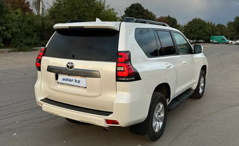 Toyota Land Cruiser Prado 2018 года за 22 500 000 тг. в Алматы