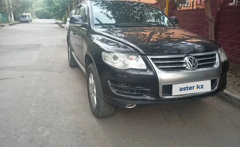 Volkswagen Touareg 2007 года за 5 000 000 тг. в Астана