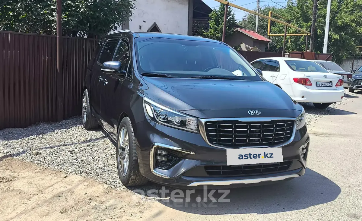 Kia Carnival 2019 года за 13 500 000 тг. в Алматы фото 1