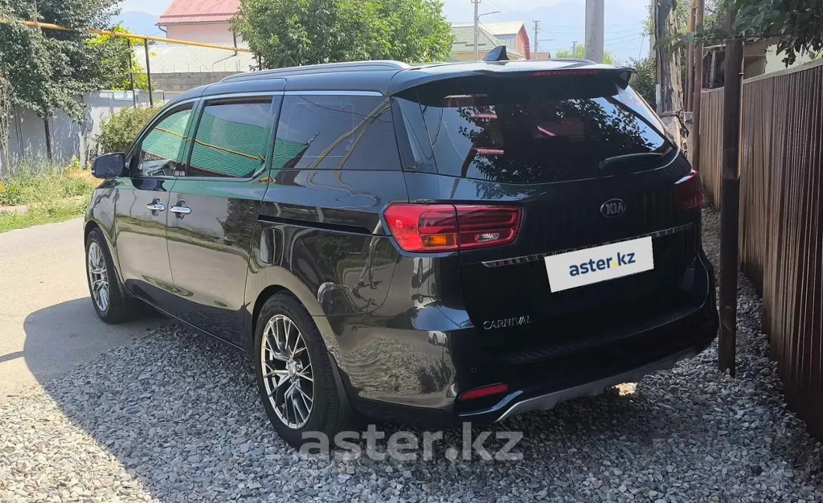 Kia Carnival 2019 года за 13 500 000 тг. в Алматы фото 4