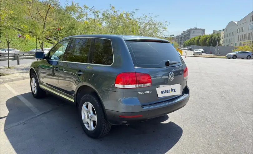 Volkswagen Touareg 2006 года за 5 000 000 тг. в Алматы