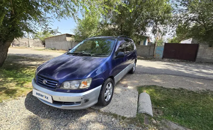 Toyota Ipsum 1997 года за 3 000 000 тг. в Талдыкорган