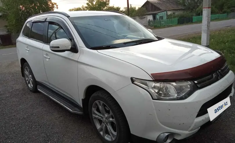 Mitsubishi Outlander 2013 года за 7 200 000 тг. в Астана