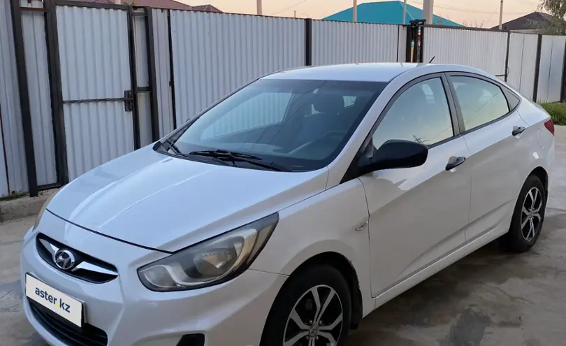 Hyundai Accent 2014 года за 5 000 000 тг. в Атырау
