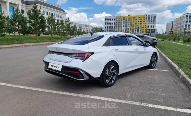 Hyundai Elantra 2024 года за 9 299 000 тг. в Астана