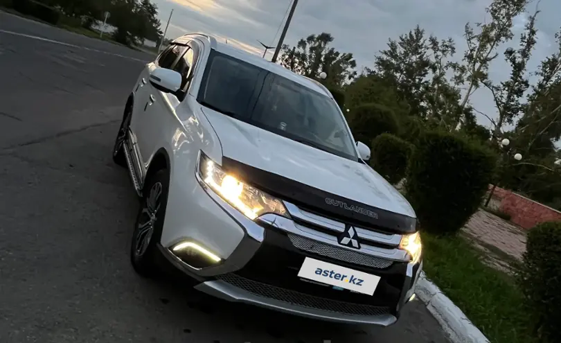 Mitsubishi Outlander 2015 года за 10 500 000 тг. в Павлодар