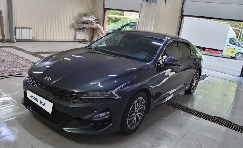 Kia K5 2020 года за 10 500 000 тг. в Алматы