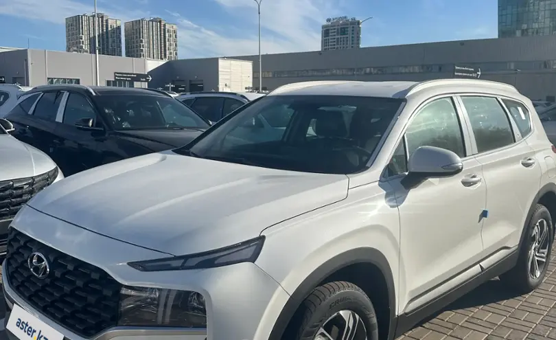 Hyundai Santa Fe 2023 года за 16 850 000 тг. в Астана