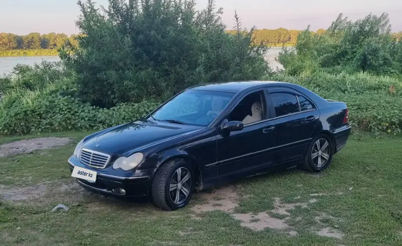 Mercedes-Benz C-Класс 2000 года за 2 600 000 тг. в Семей