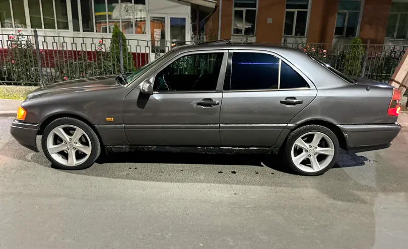 Mercedes-Benz C-Класс 1997 года за 2 100 000 тг. в Алматы