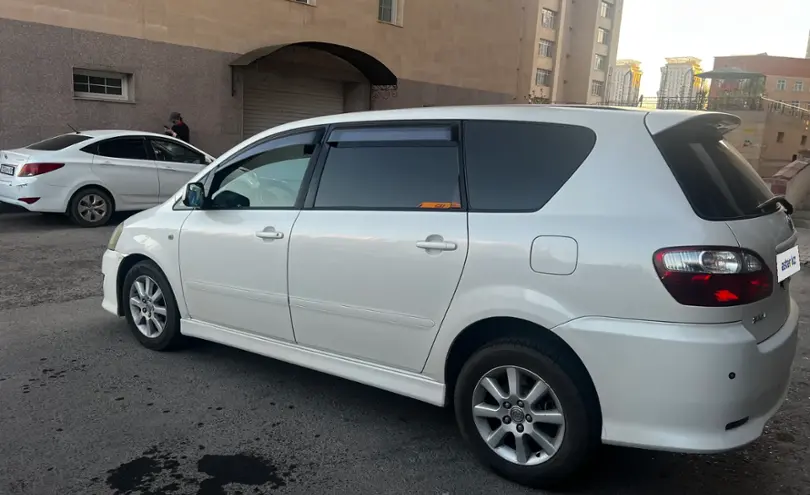 Toyota Ipsum 2005 года за 5 500 000 тг. в Астана