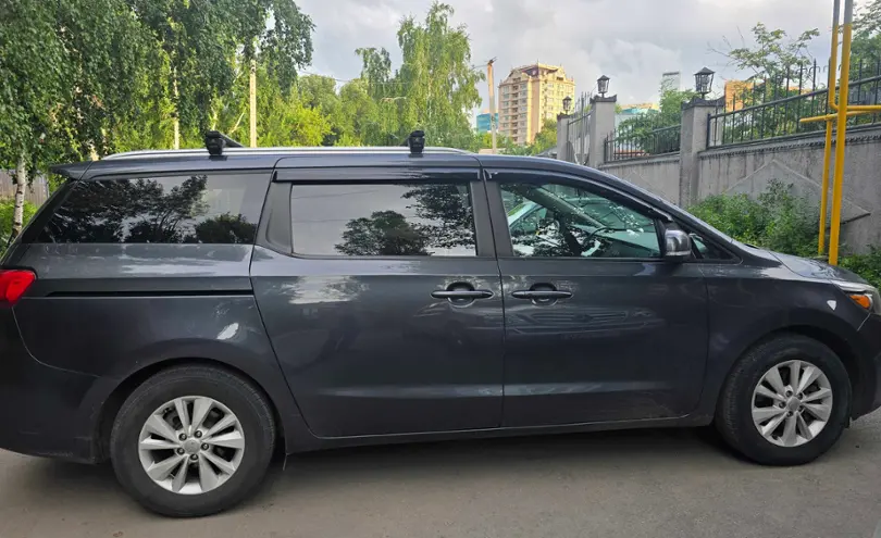 Kia Sedona 2016 года за 10 500 000 тг. в Астана фото 3