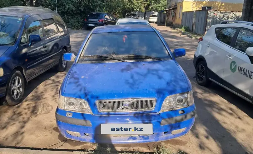 Volvo S40 1998 года за 1 200 000 тг. в Алматы