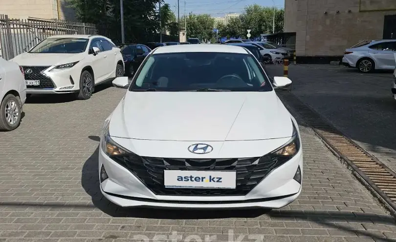 Hyundai Elantra 2021 года за 8 800 000 тг. в Шымкент