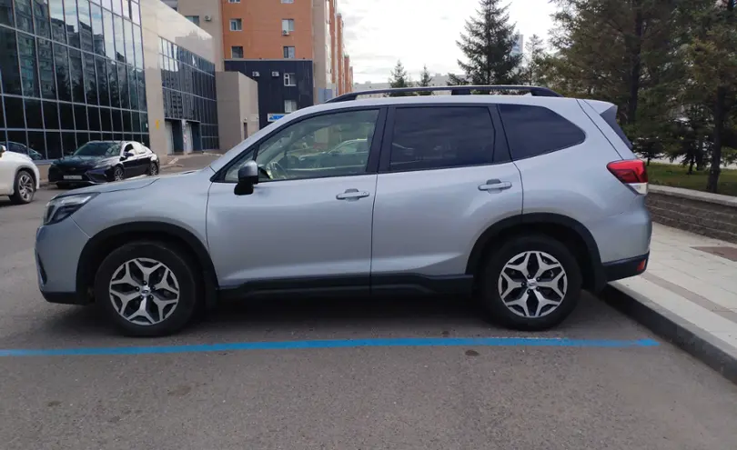 Subaru Forester 2020 года за 10 000 000 тг. в Астана