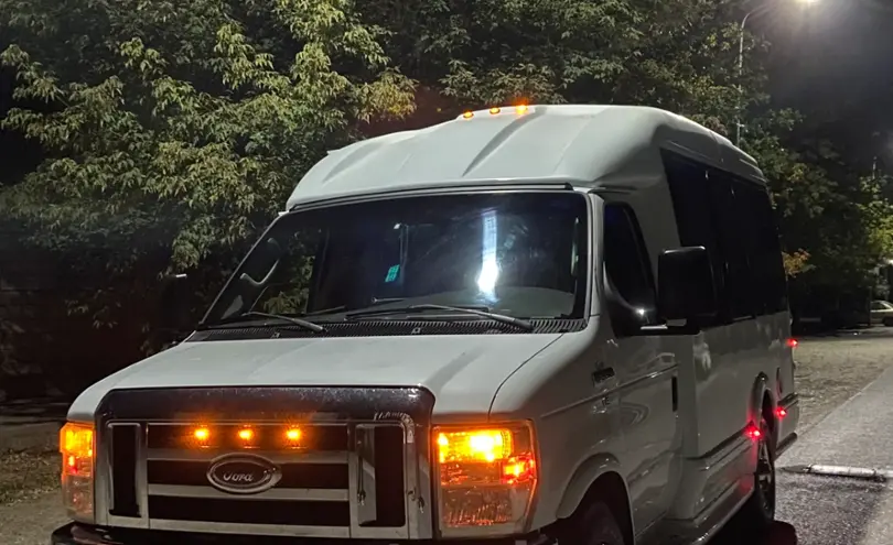 Ford Econoline 2008 года за 14 000 000 тг. в Шымкент