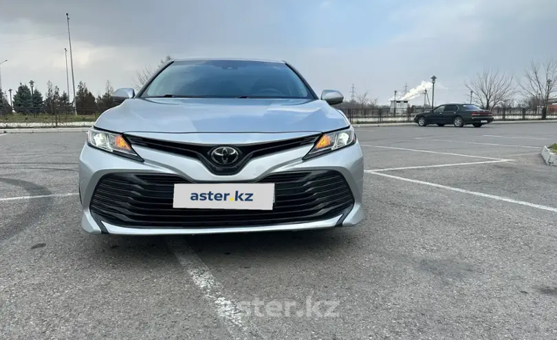 Toyota Camry 2018 года за 13 000 000 тг. в Астана