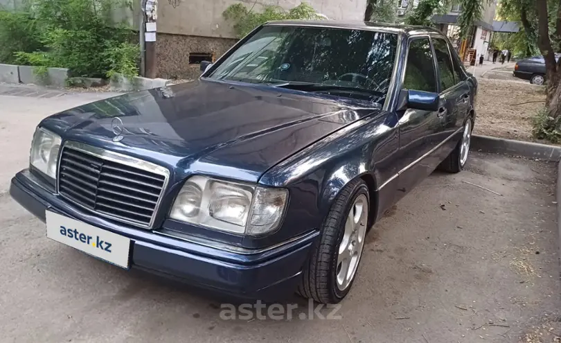 Mercedes-Benz E-Класс 1994 года за 2 400 000 тг. в Алматы