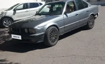 BMW 5 серии 1990 года за 1 300 000 тг. в Караганда фото 2