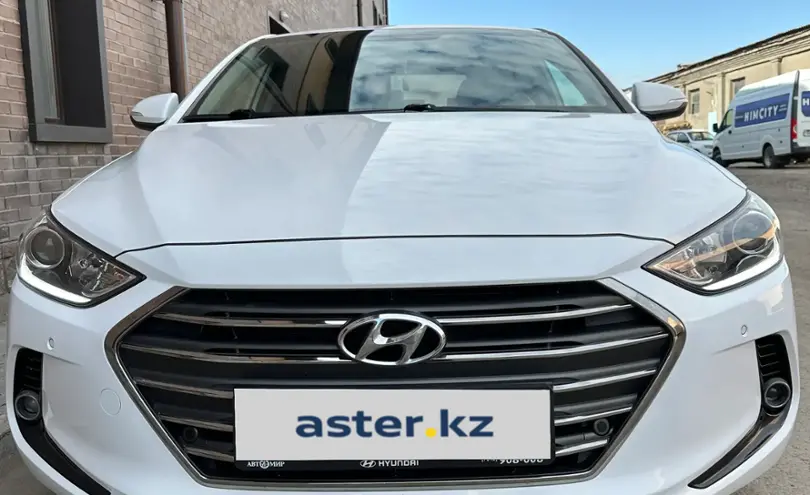 Hyundai Elantra 2018 года за 9 000 000 тг. в Караганда