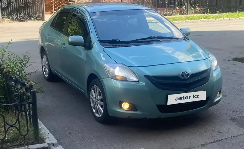 Toyota Yaris 2010 года за 4 000 000 тг. в Астана