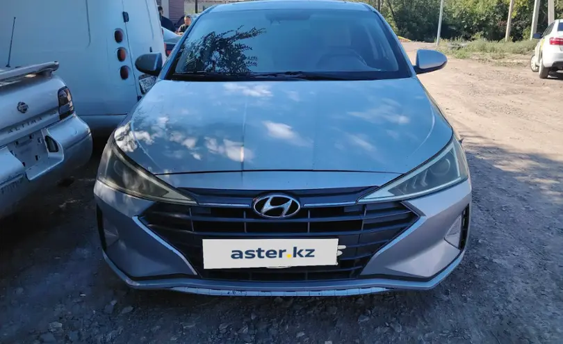 Hyundai Elantra 2019 года за 8 500 000 тг. в Караганда
