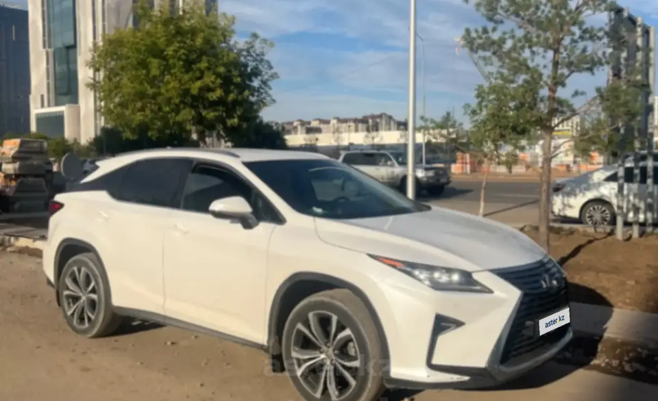 Lexus RX 2016 года за 20 000 000 тг. в Астана фото 3