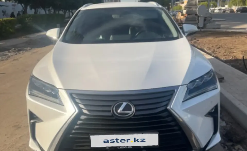 Lexus RX 2016 года за 20 000 000 тг. в Астана фото 2