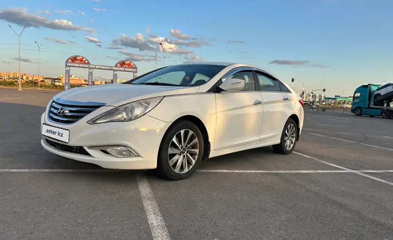 Hyundai Sonata 2014 года за 6 600 000 тг. в Караганда