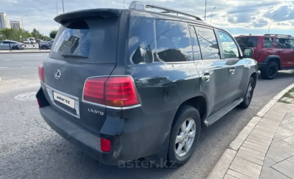 Lexus LX 2011 года за 25 000 000 тг. в Астана