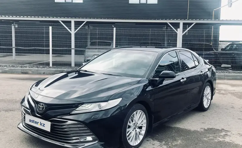 Toyota Camry 2019 года за 14 500 000 тг. в Алматы