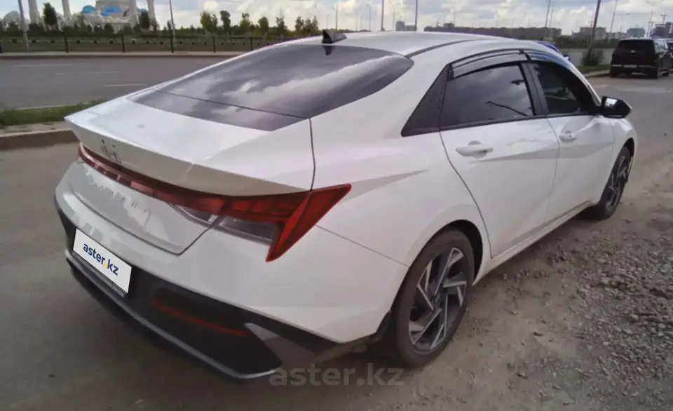 Hyundai Elantra 2024 года за 12 000 000 тг. в Астана