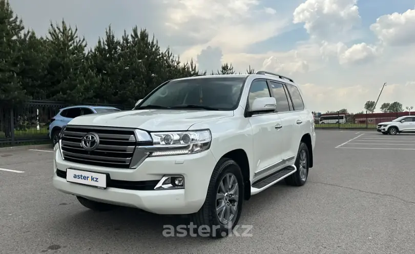 Toyota Land Cruiser 2015 года за 30 000 000 тг. в Алматы